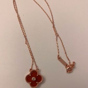Red carnelian clover necklace